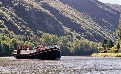 Large working motor barge